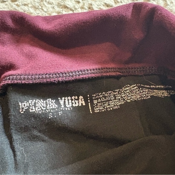 PINK Victoria's Secret Black Leggings Small Maroon Roll Over Yoga Pants Y2K - Picture 3 of 4